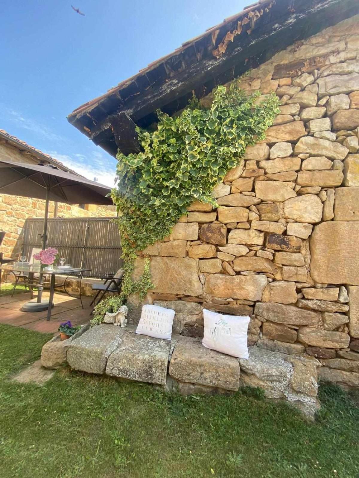 Casa Parejas La Casa De Quintanilla 1 Guest House Quintanilla las Torres Екстериор снимка